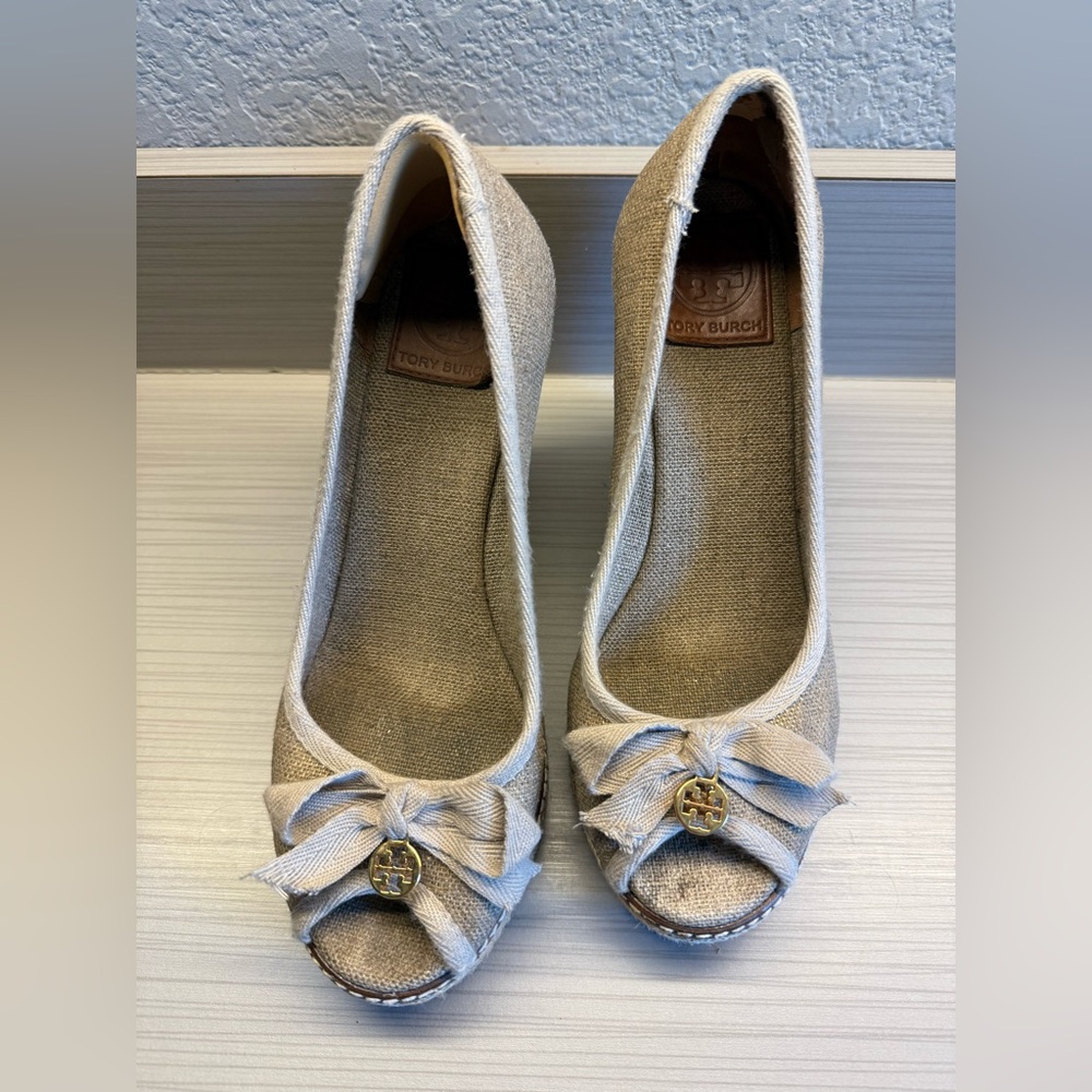 Tory Burch Beige & Gold Wedge  Espadrilles, size 8